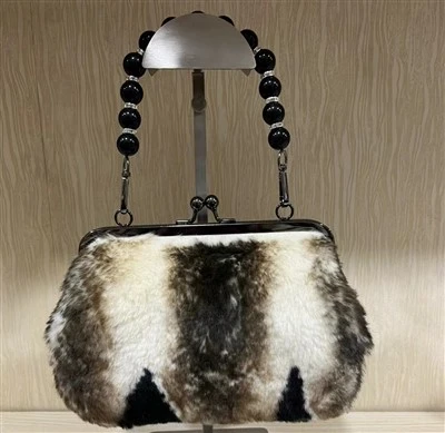 حقيبة يد نسائية فاخرة من الفرو ومحافظ وحقائب من الفرو للسيدات